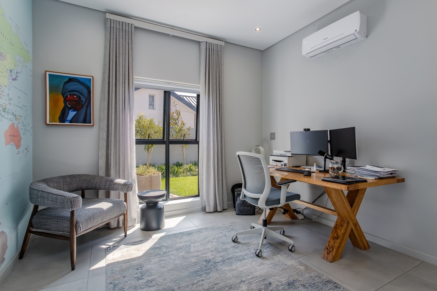 4 Bedroom Property for Sale in Val De Vie Estate Western Cape